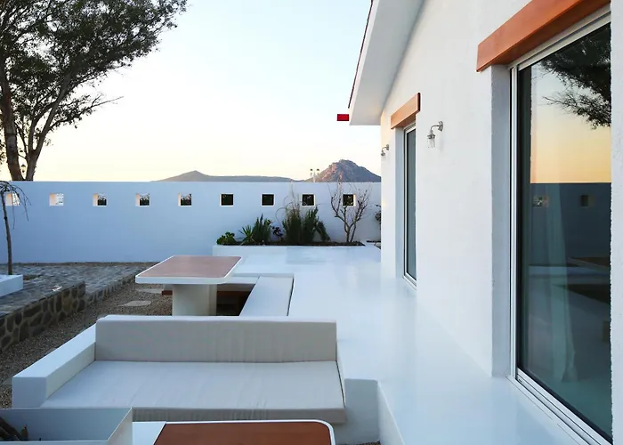 73 Yalikavak, Contemporary Version Of An Old * Yalıkavak