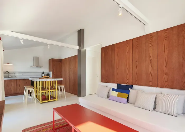 73 Yalikavak, Contemporary Version Of An Old